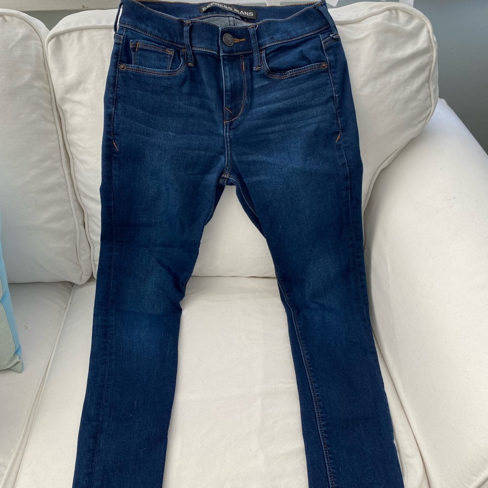 Express Mid rise Jegging Size 2